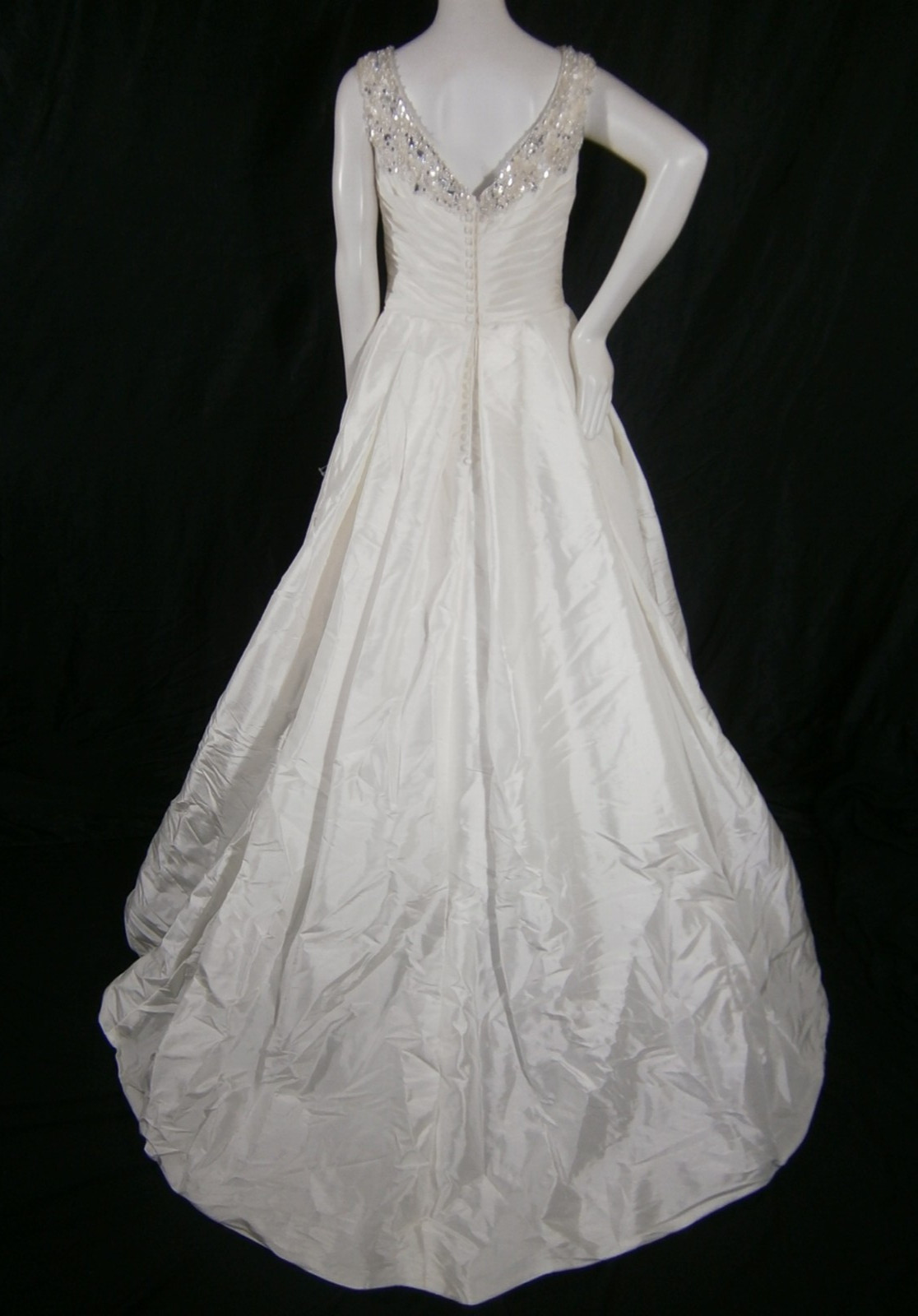 Casablanca Wedding Dress Ball Gown 12 Ivory Beaded Ruched Bodice Sweep Train
