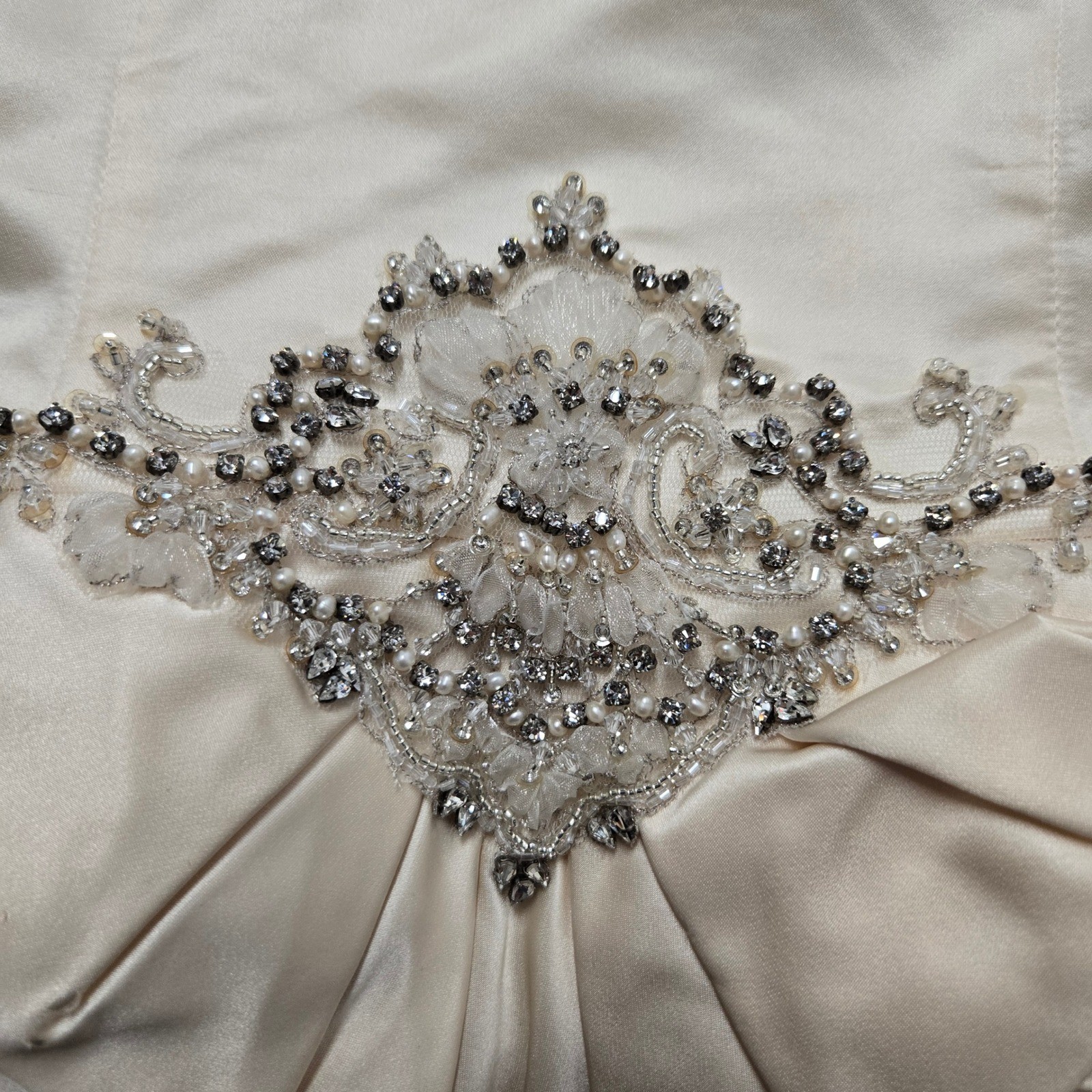 Casablanca Couture Wedding Gown Cream Satin Beaded Strapless Bridal Dress Train