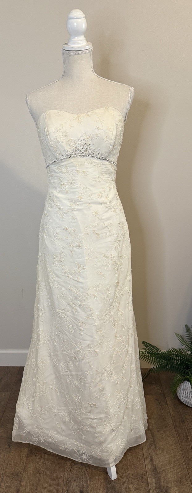 Marisa Ivory Silk Beaded Floral Sweetheart Strapless A-line Wedding Gown Sz 10