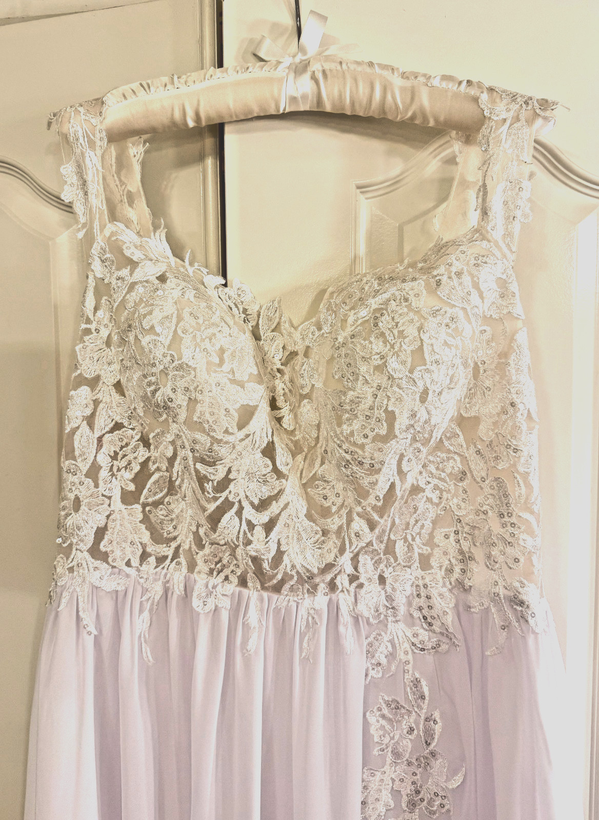 NWT Boho Wedding Dress Size 14 Ivory Lace Chiffon A-Line Bridal Gown w/ Train