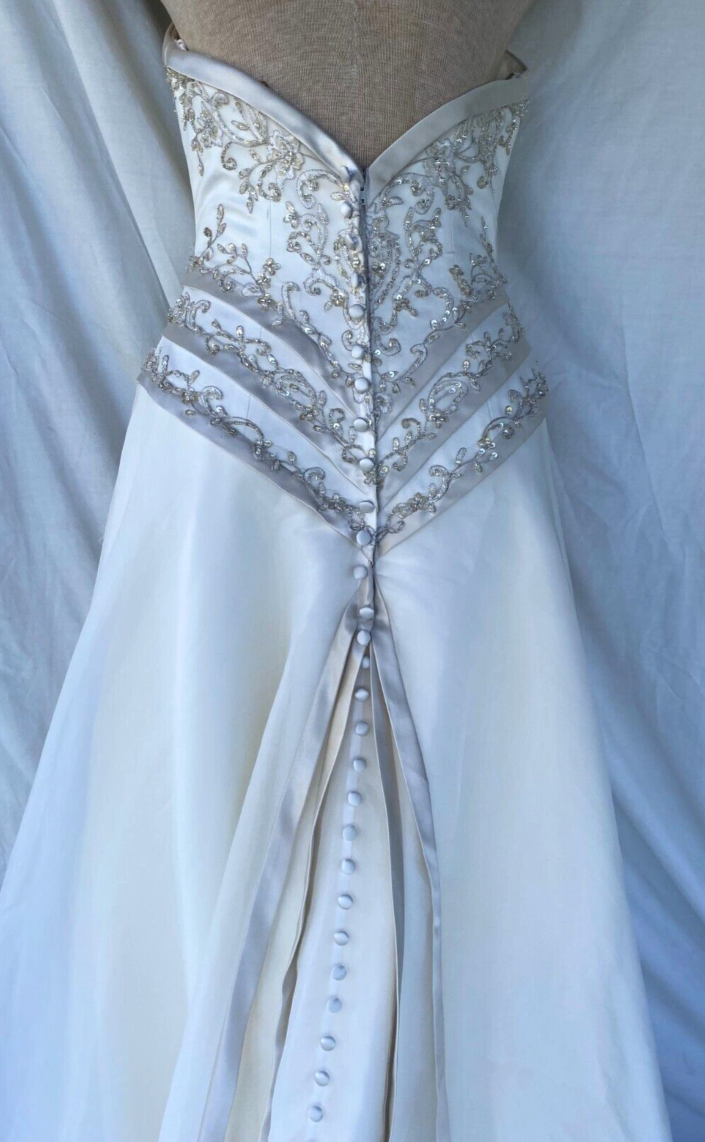 MORI LEE..STRAPLESS..WEDDING DRESS..IVORY..BEADED..NEW TAGS..SIZE MED