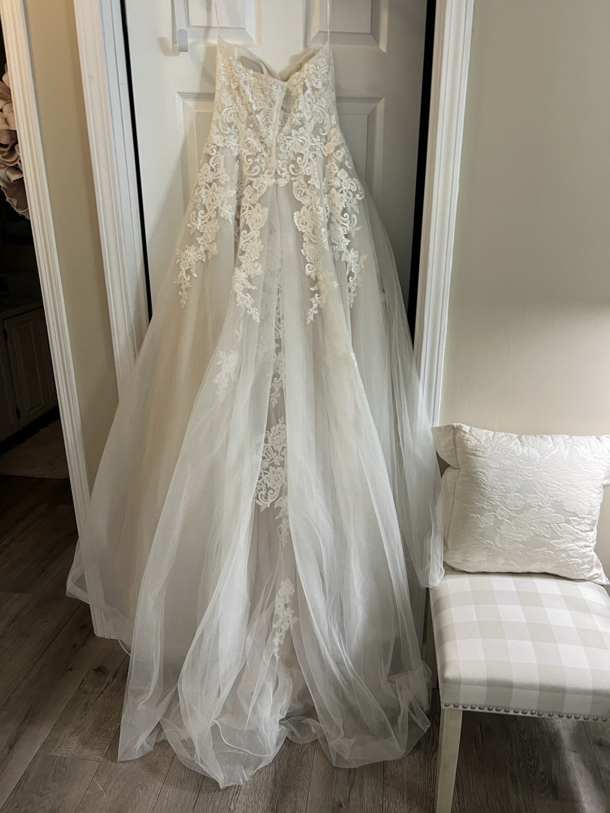 GUC David’s Bridal Ivory Wedding Gown with Train. Size 12.