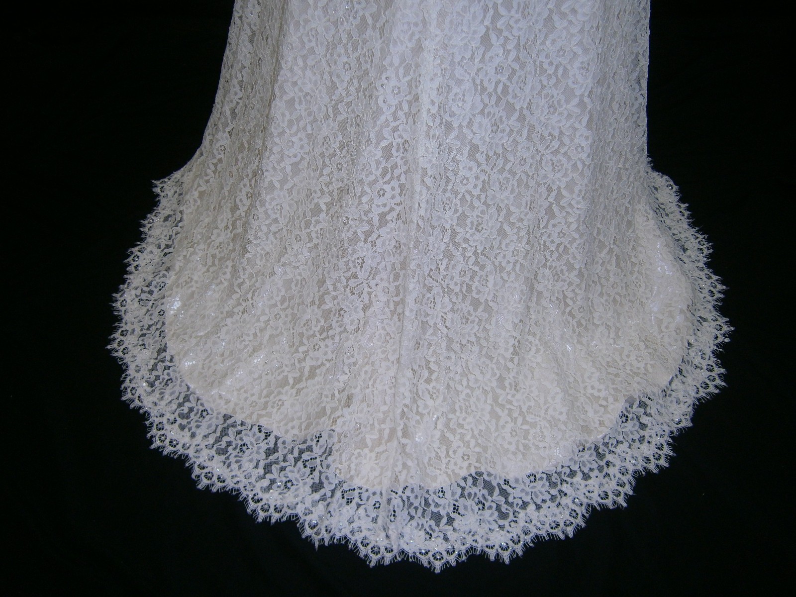 Essense of Australia D1848 Wedding Dress 12 Ivory Cafe Lace llusion Sparkles