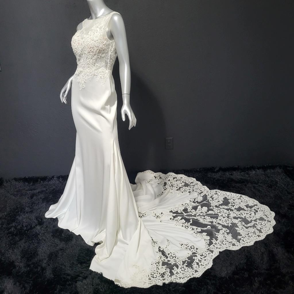 NWT~$1595~JOVANI~SZ 4~IVORY OFF WHITE LACE RHINESTONE EMBELLISHED WEDDING DRESS