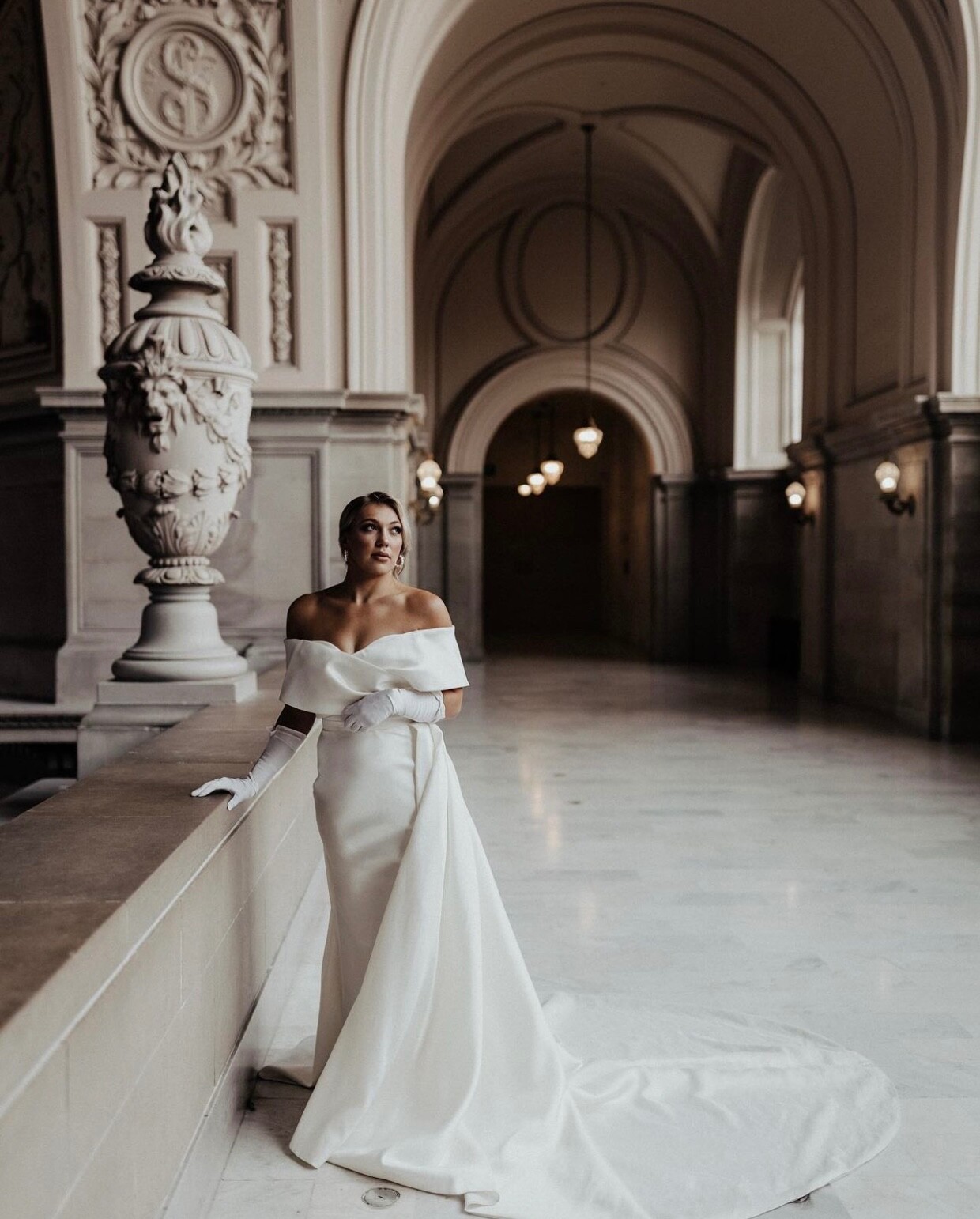NWT Ashley and Justin Bride Wedding Gown NEVER WORN