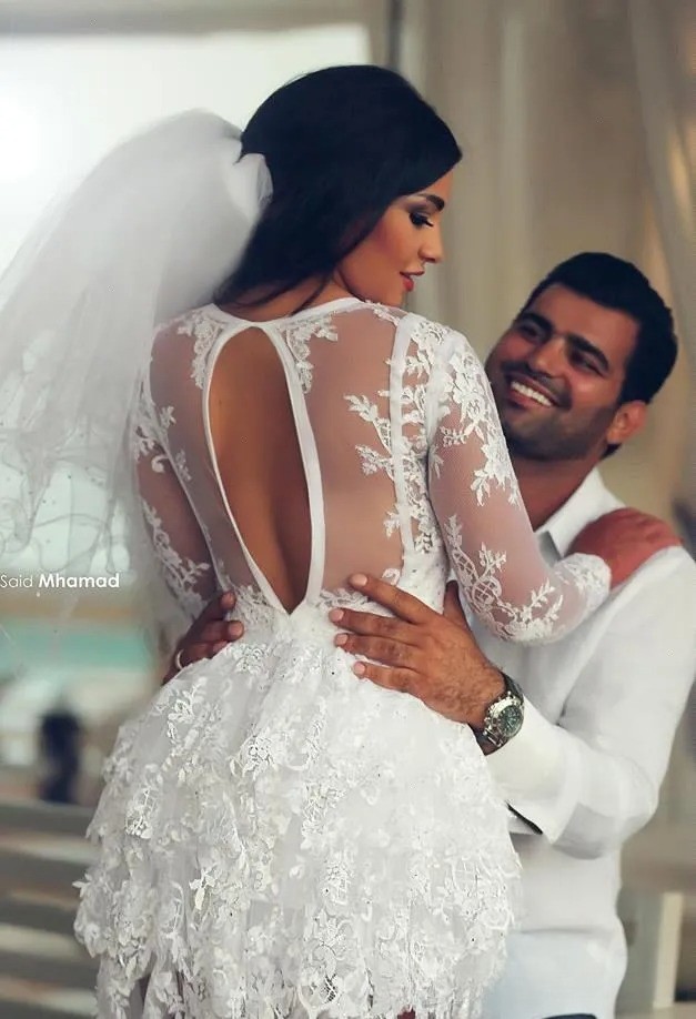 Vintage Short Lace Wedding Dress Long Sleeves Crew Neck Open Back Bridal Gowns