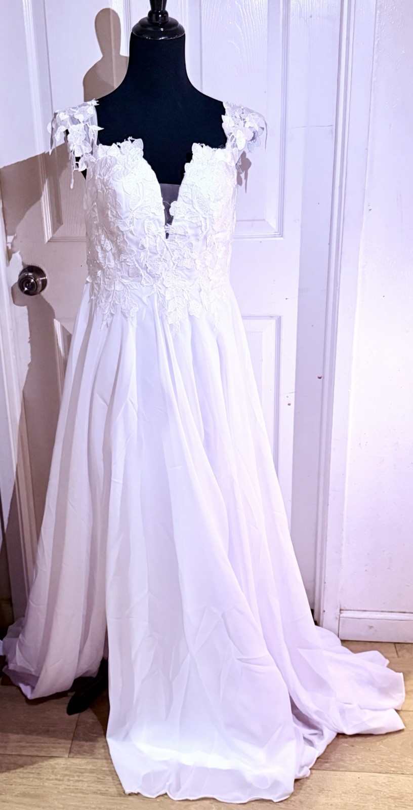 Women’s White Beach Formal Wedding Dress 6 New