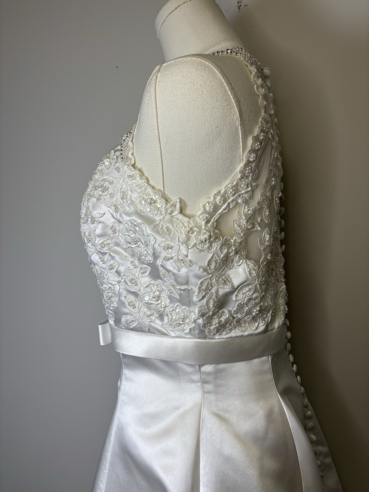 vintage Gloria Vanderbilt A-line wedding dress Size 10 Women’s With Veil