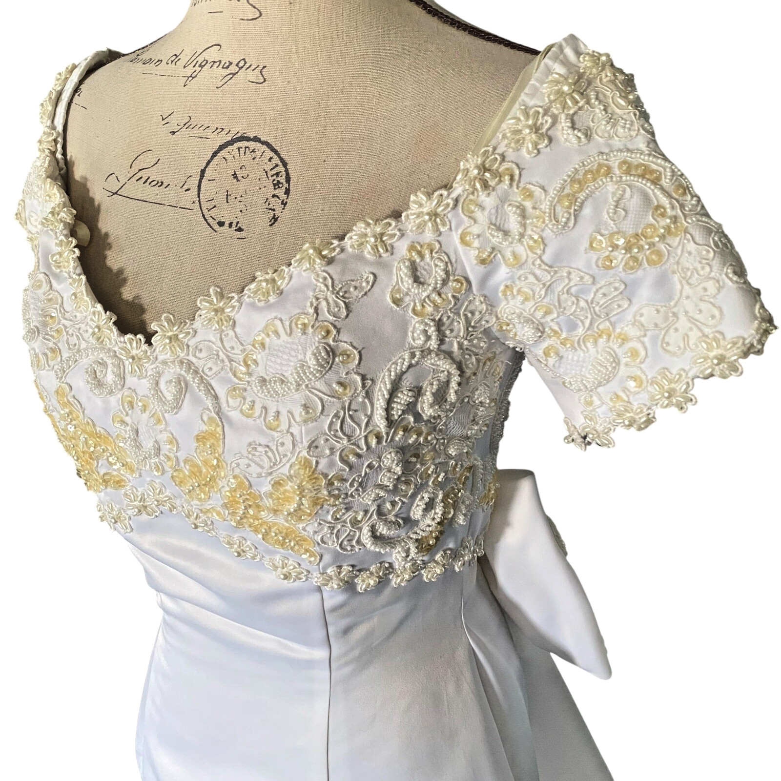 Oleg Cassini Wedding Dress Bridal Gown Size 4 White Gold Beaded Back Bow