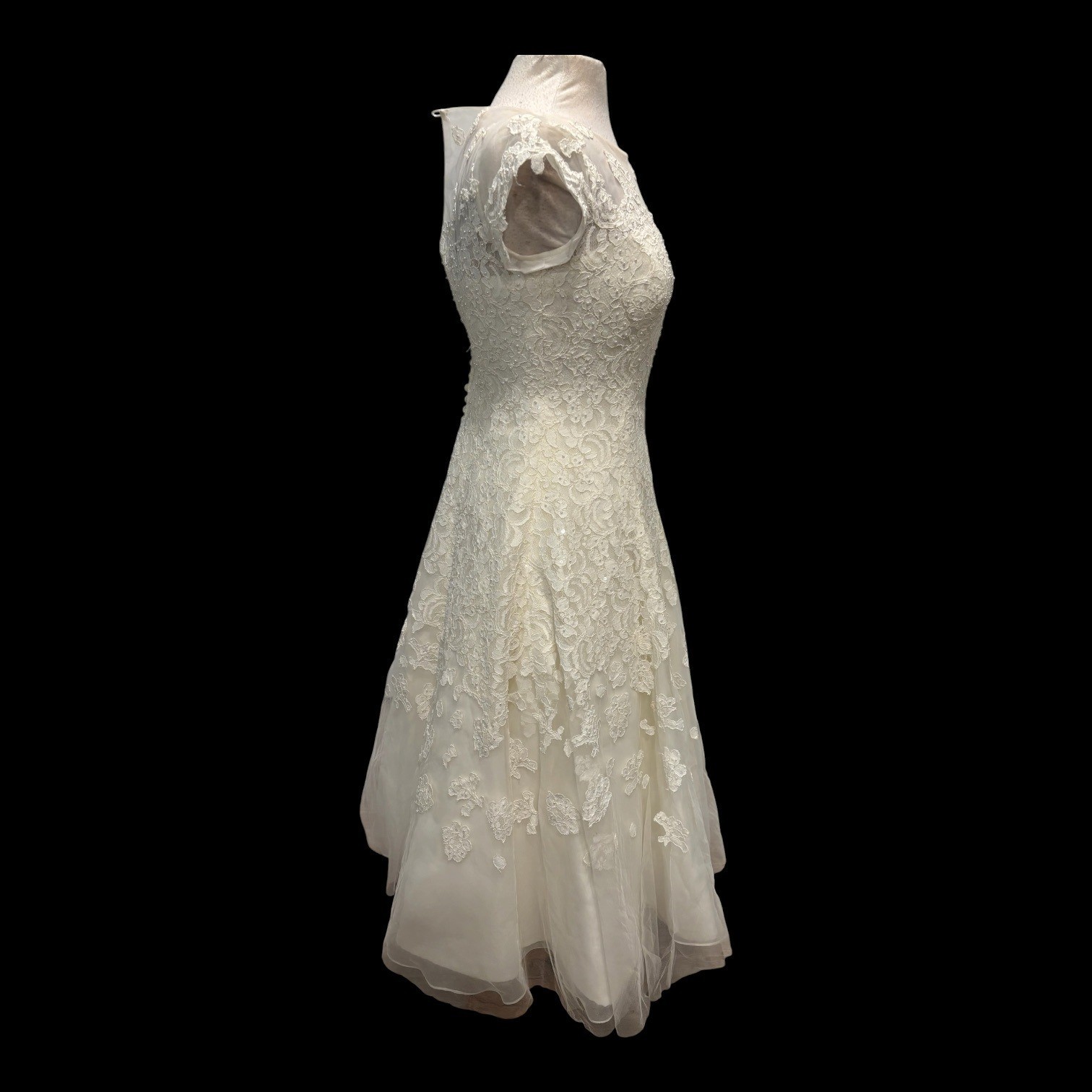 Romantic Bridal Oleg Cassini CMK513 Ivory Lace Beaded Wedding Dress Size 4 Tea L