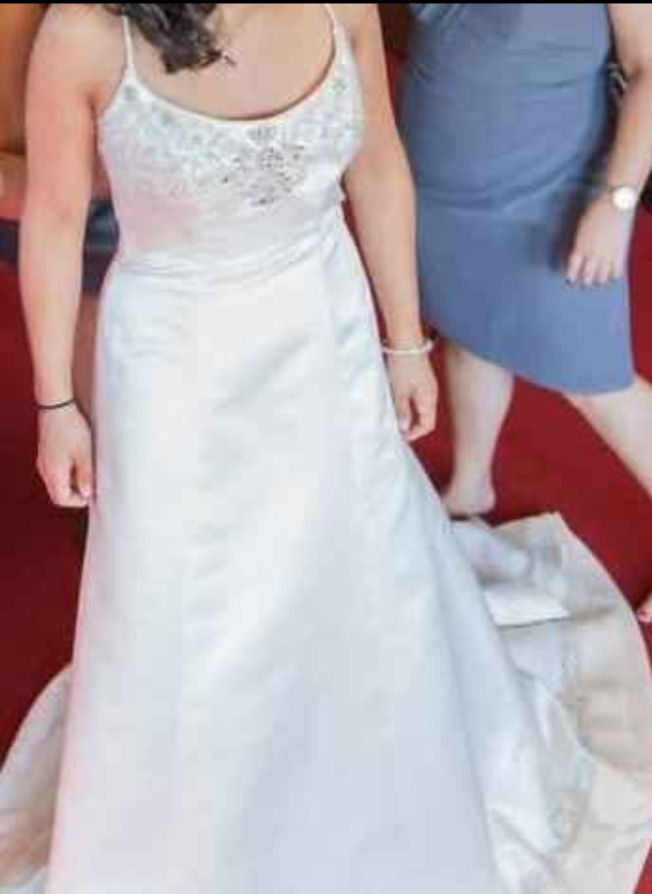 casablanca bridal wedding dress