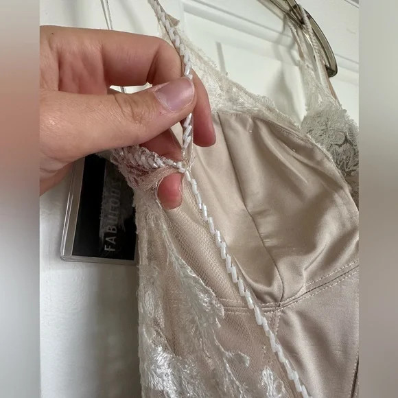 Essence Of Australia Style D2770 Wedding Dress Size 10