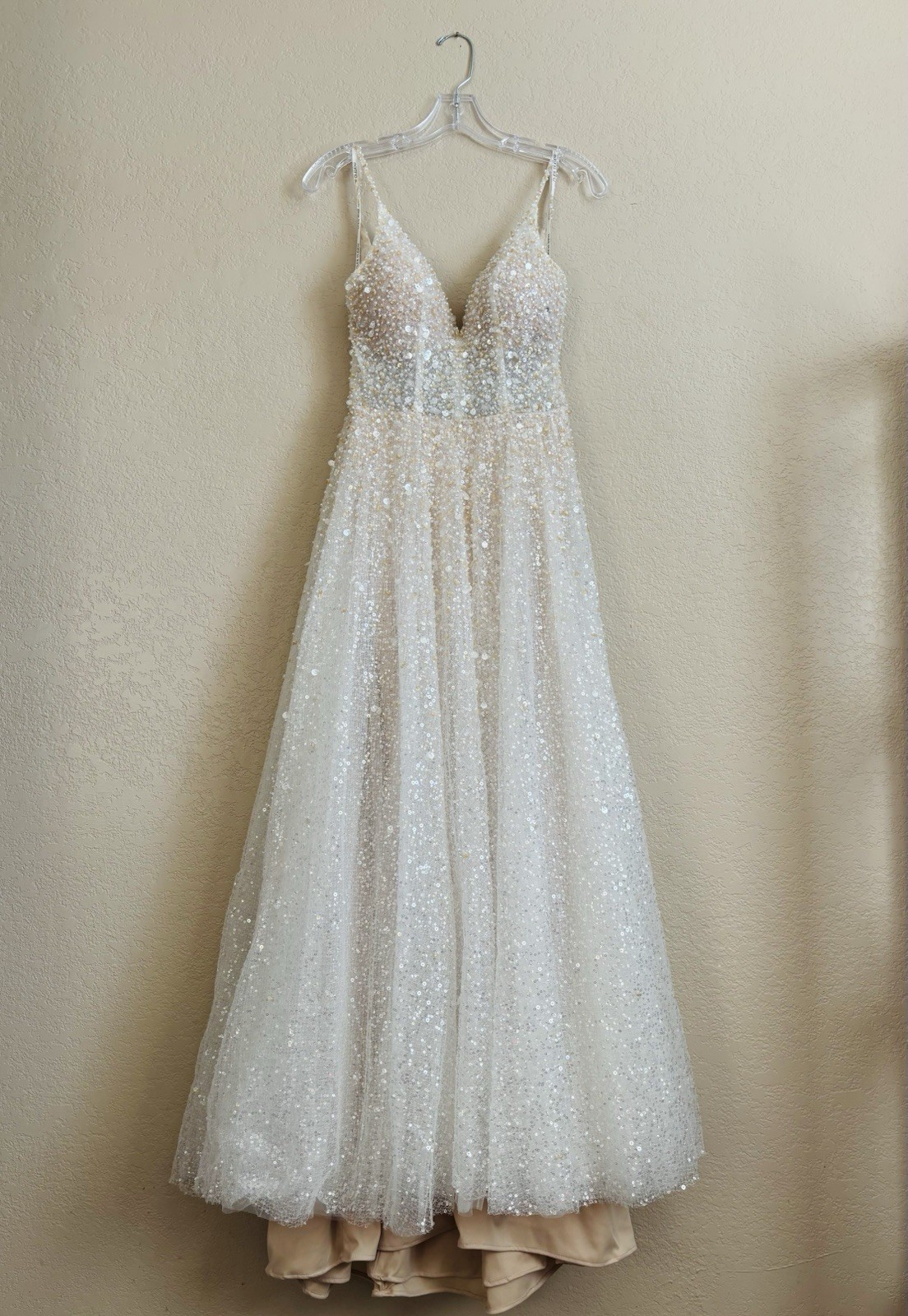 Martina Liana Size 10 Ivory/Champagne Sequin Beaded V-Neck A-Line Gown