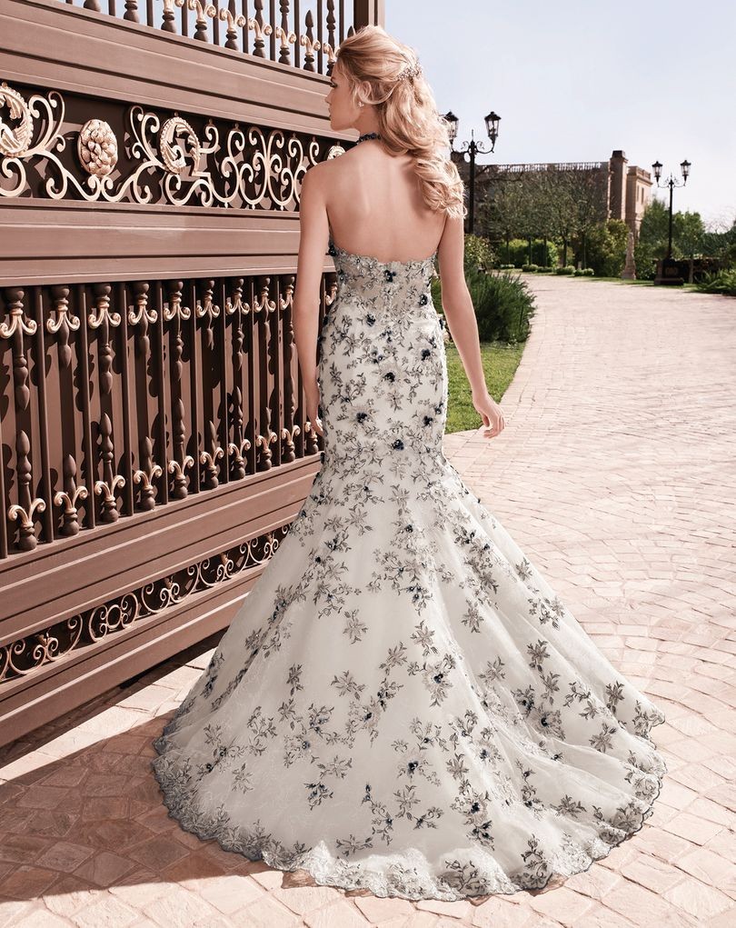 Casablanca Ivory Silver Blue Embellished Strapless Wedding Gown Size 12 $1699