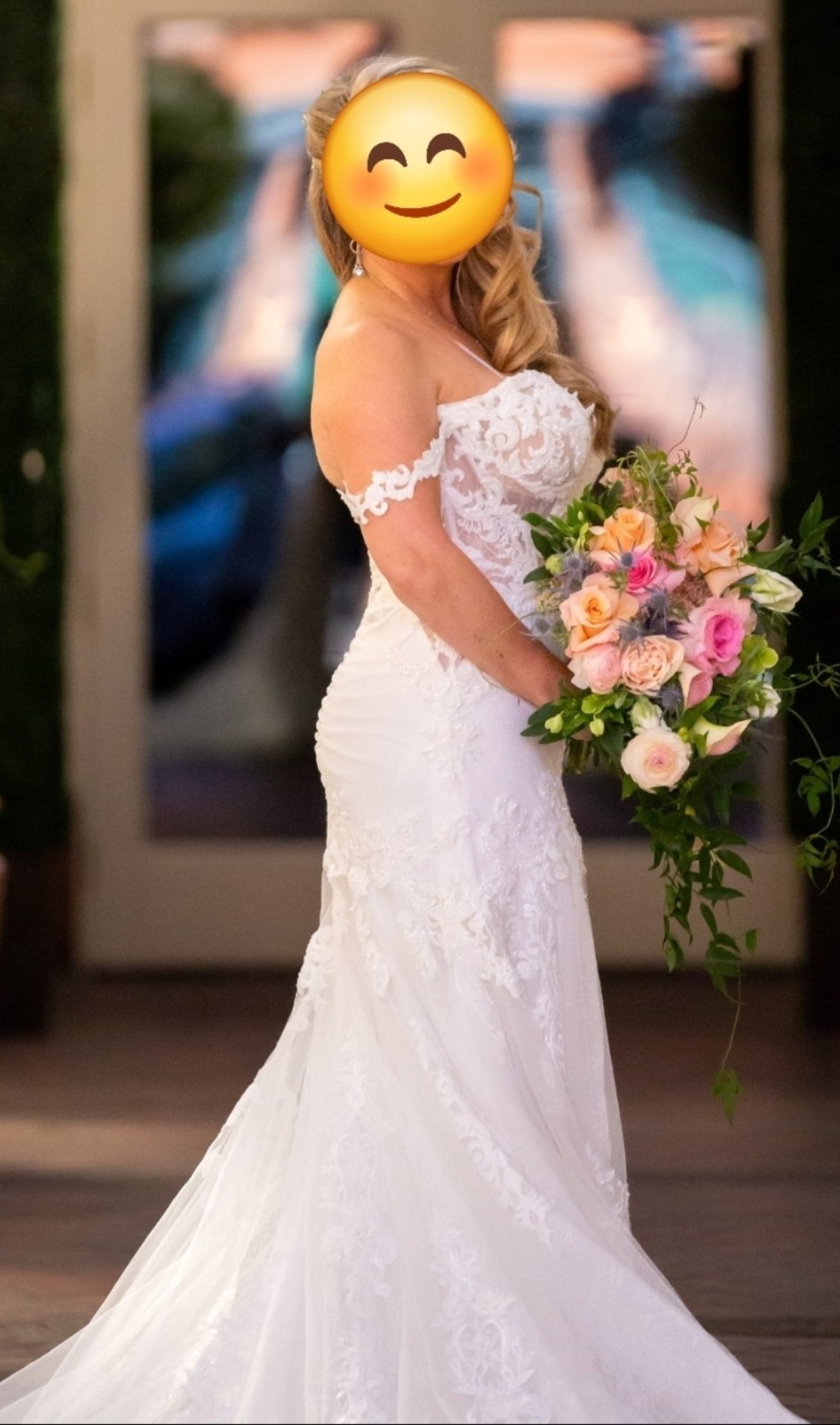 Martina Liana Bridal Dress Size Altered to 10 Bust 36D Ivory Lace