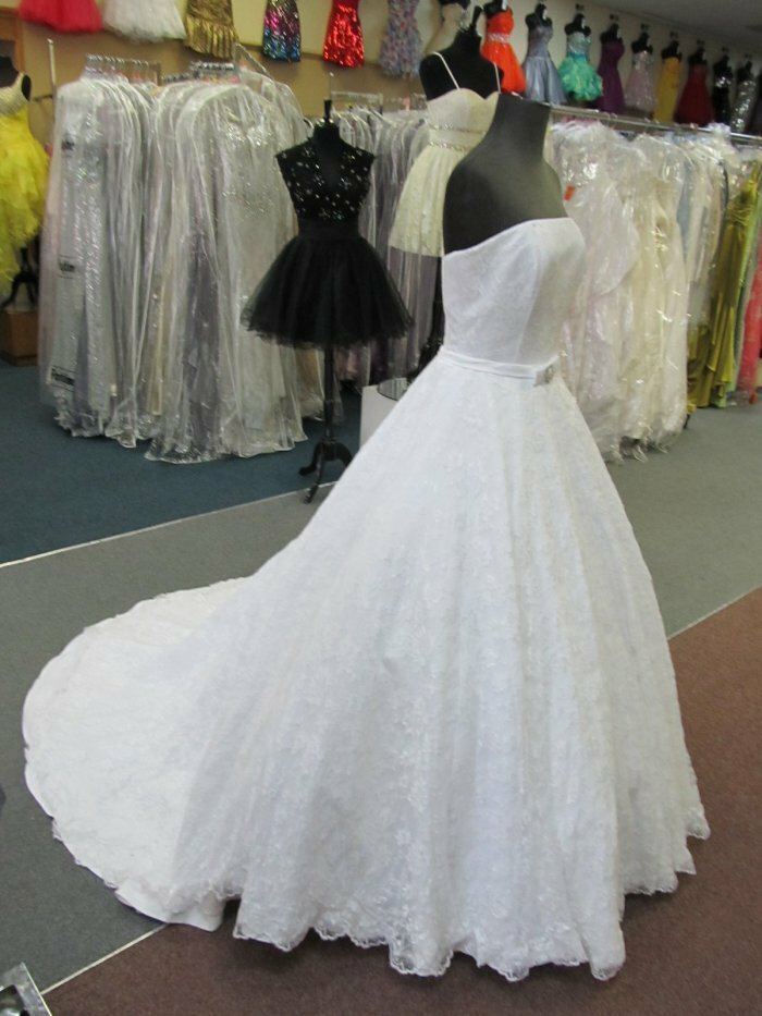 White Lace Ballgown Bridal Wedding Gown Dress Train 6 Forever Yours 45226