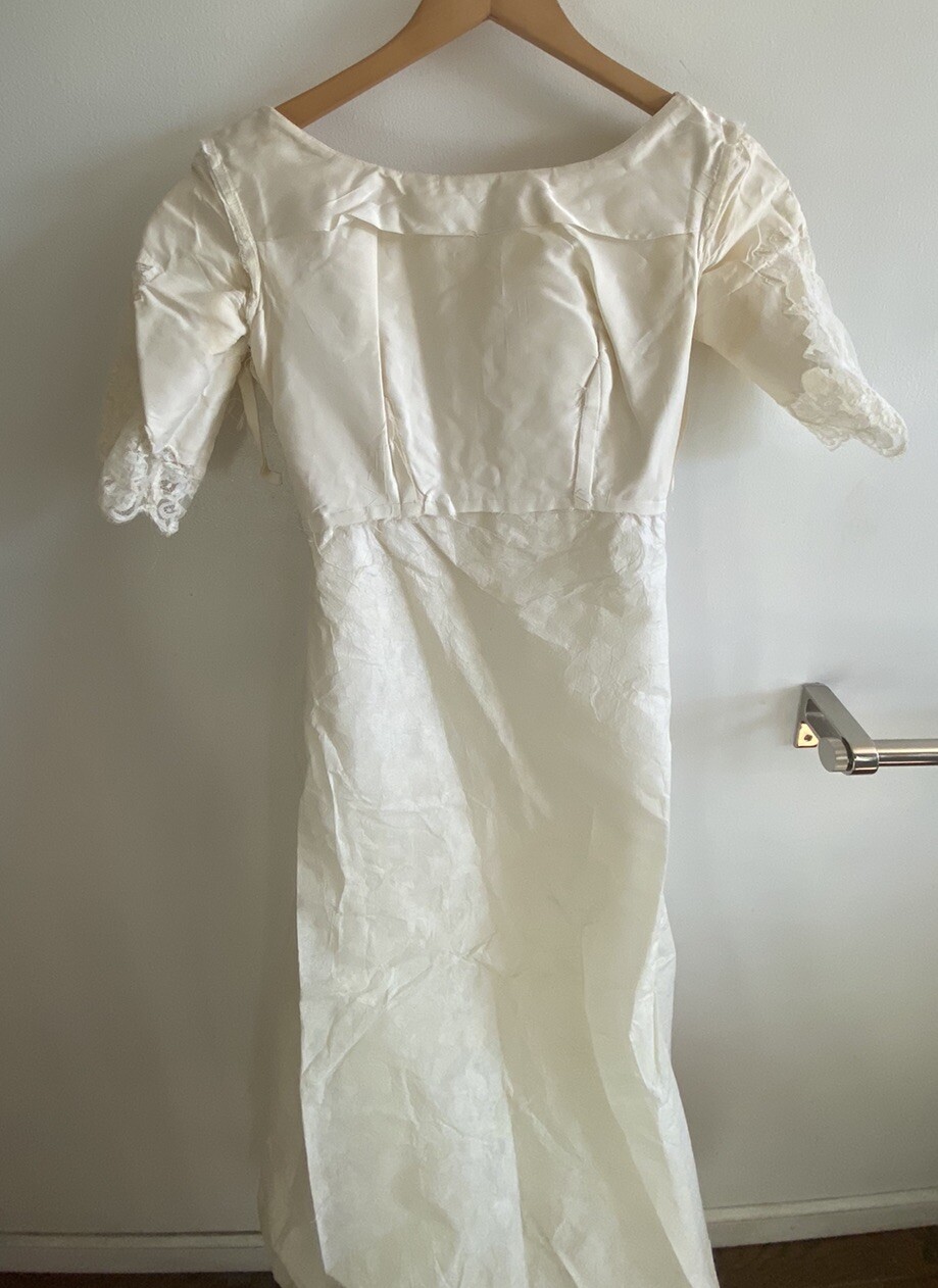Vintage Portrait Bridal Wedding Dress Lace Gown Union Label Off-White S? Elegant