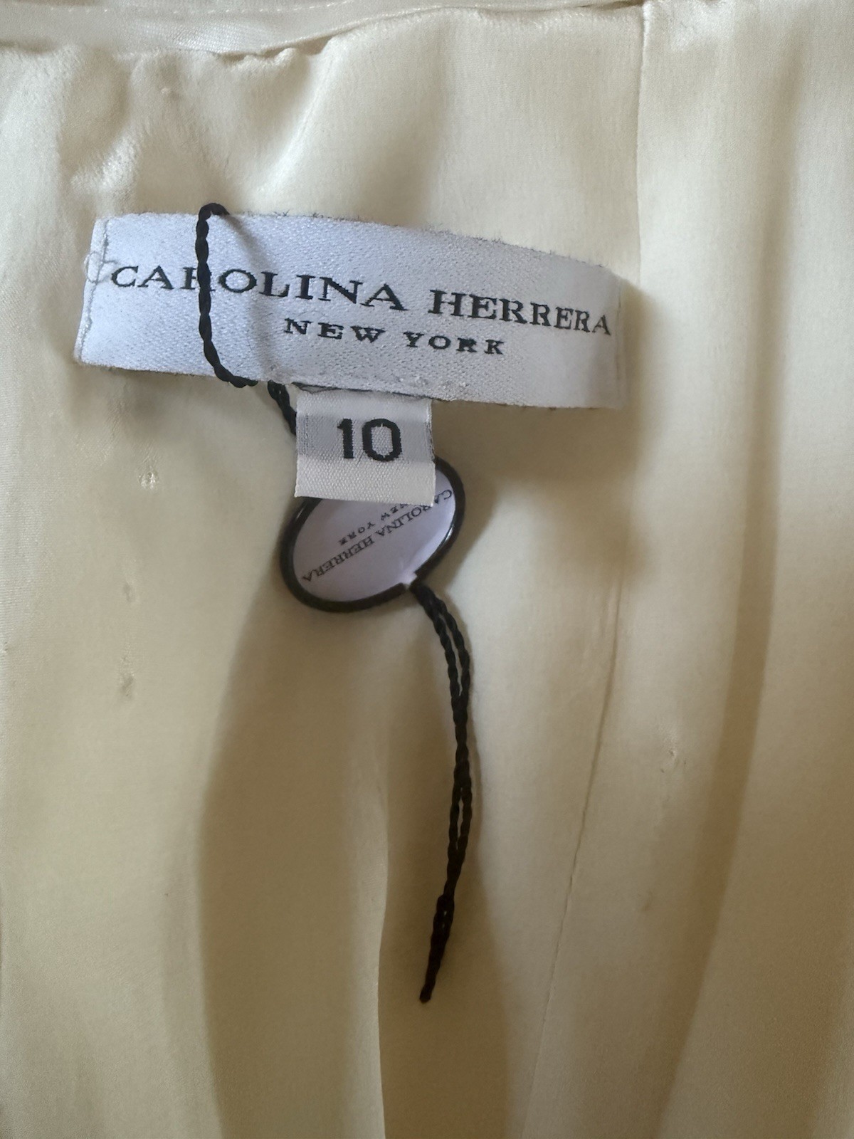 CAROLINA HERRERA 6 (10) Ivory Silk Chiffon OffShoulder Ruffled Wedding Dress NEW