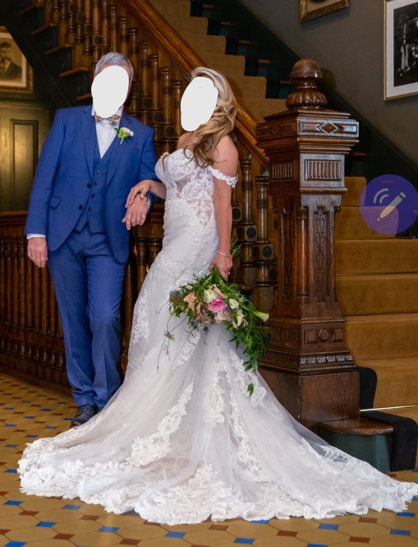 Martina Liana Bridal Dress Size Altered to 10 Bust 36D Ivory Lace