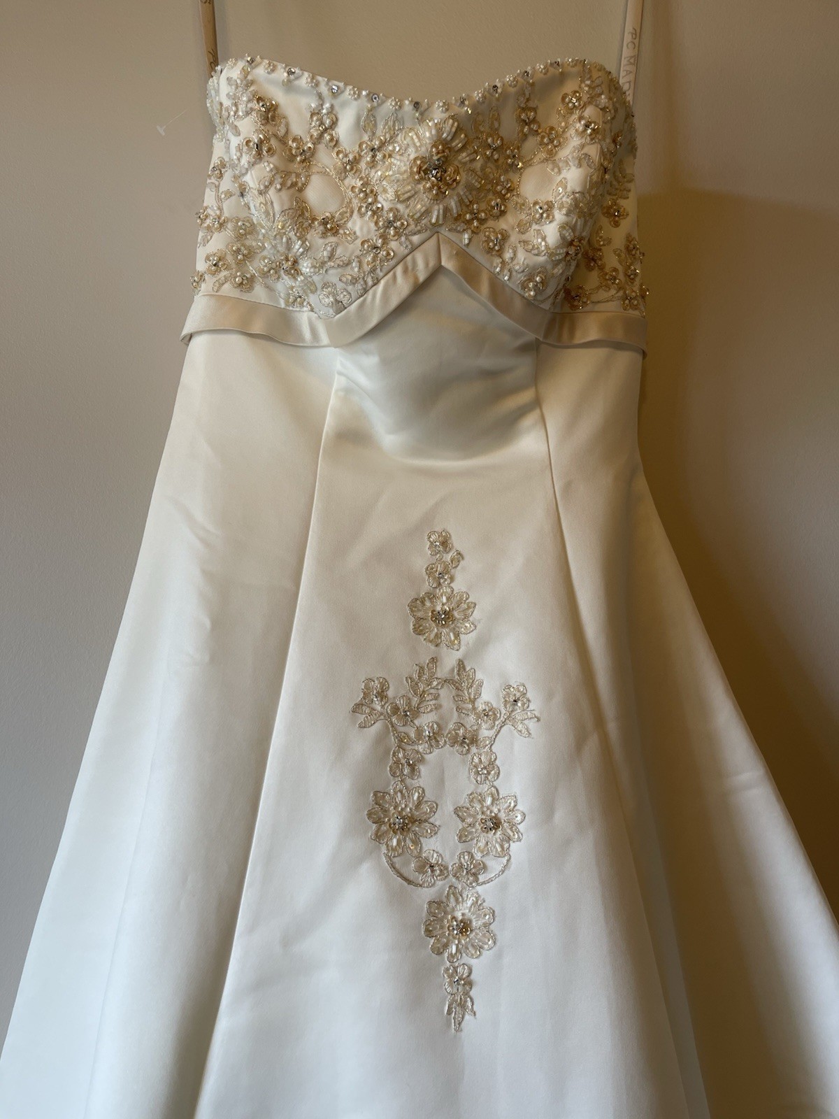 Mary’s Bridal Wedding Dress + Matching Beaded Purse (Size 8)