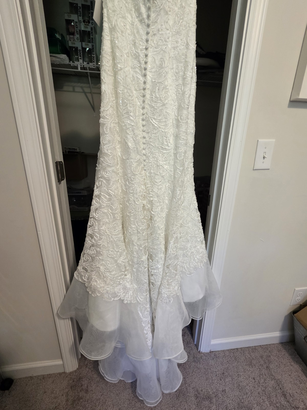 Davids Bridal Wedding Dress Galina Signature Sophisticated & Stylish, Petite 2P