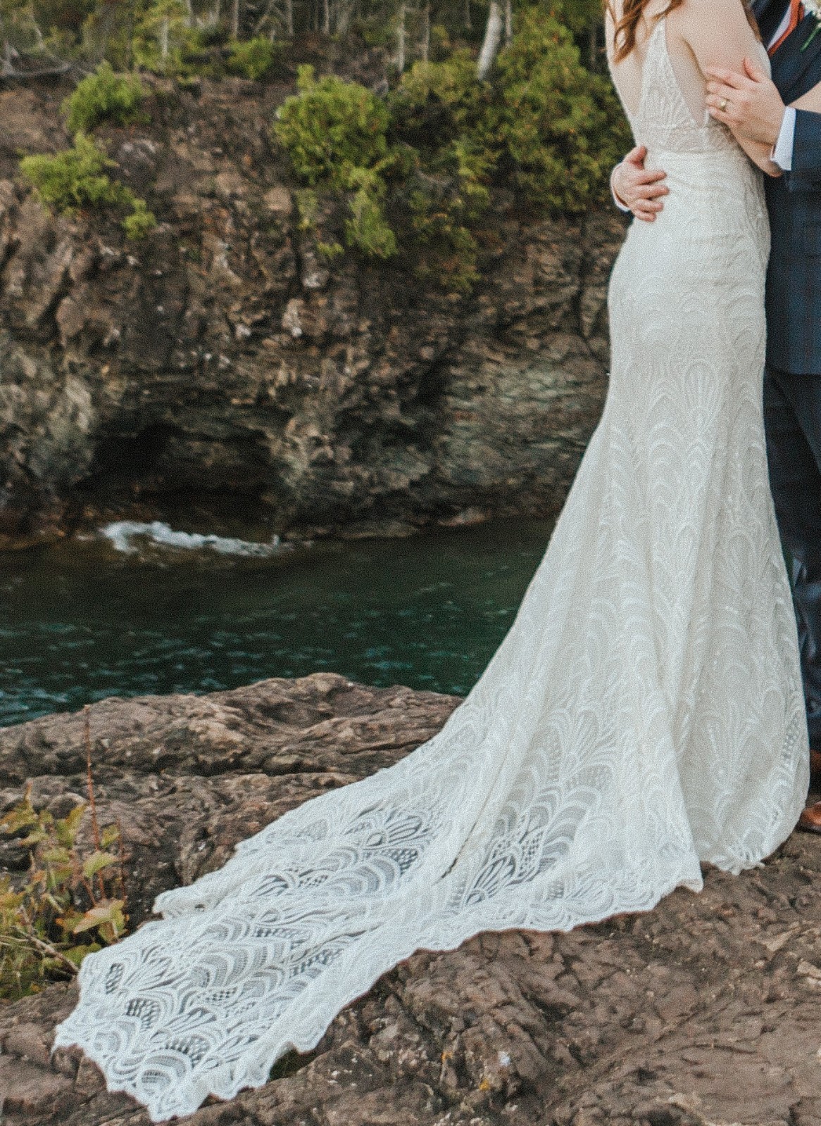 Jessica L’Amour Calla Blanche Wedding Dress – Size 2 Lace Beading Train Art Deco