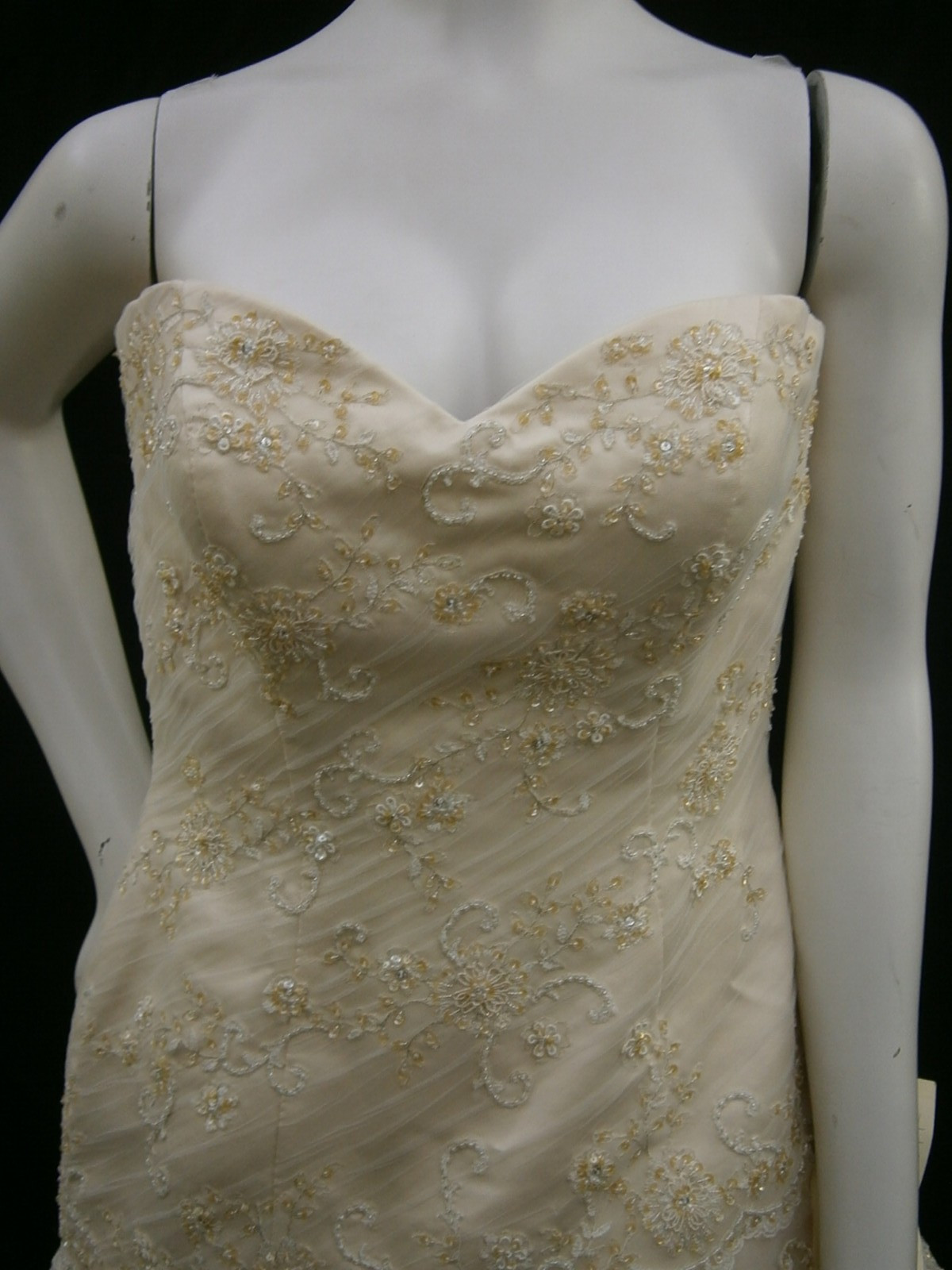 Casablanca Wedding Dress 12 Champagne Gold Asymmetrical Tiers Lace Romantic