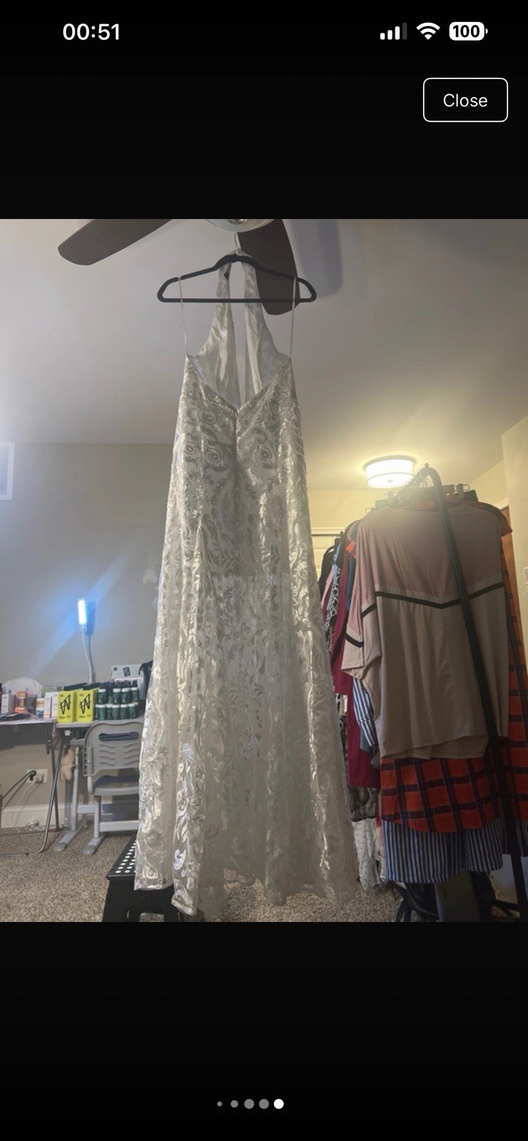 Ivory Sleeveless V-Neck Halter A-Line Full-Length Wedding Dress Gown