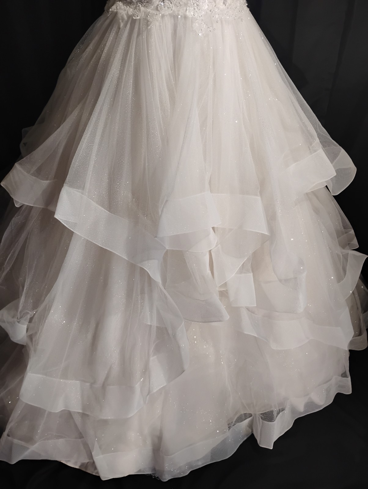 Allure Couture Style 9777 Sz 12 Sopsticated Shimmer Princess Wedding Gown