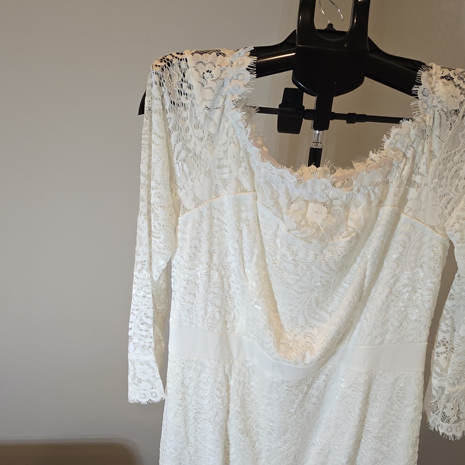 LALAGEN Off The Shoulder Scoop Neck White Lace Long Sleeve Sheath Gown