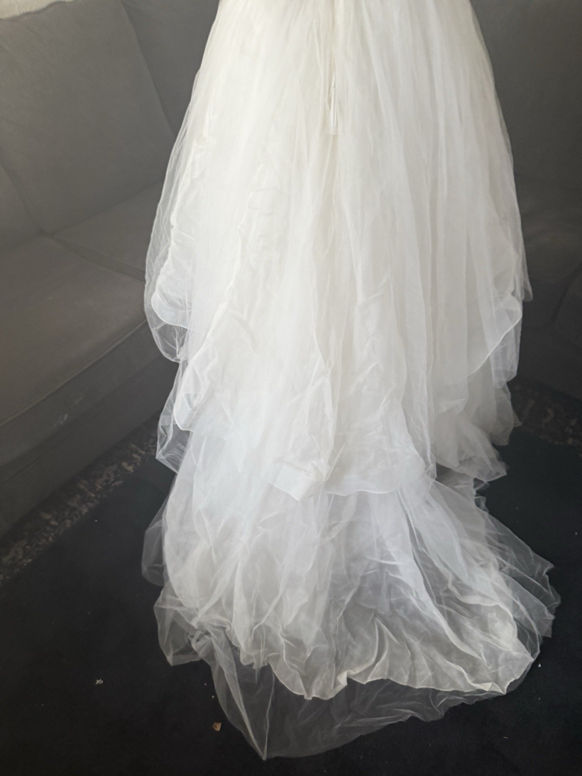 NEW GORGEOUS WHITE AMSALE LAYERED Blue Label ILLUSION STRAPS WEDDING GOWN Size 6