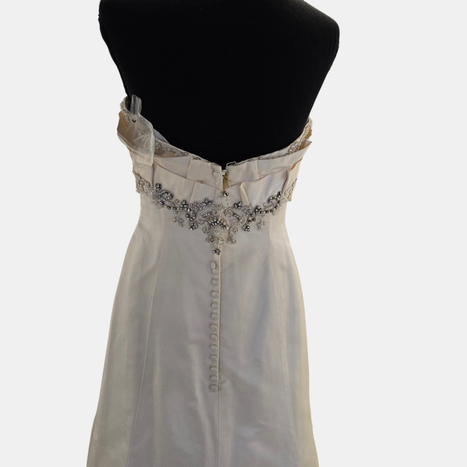Casablanca Couture Wedding Gown Cream Satin Beaded Strapless Bridal Dress Train