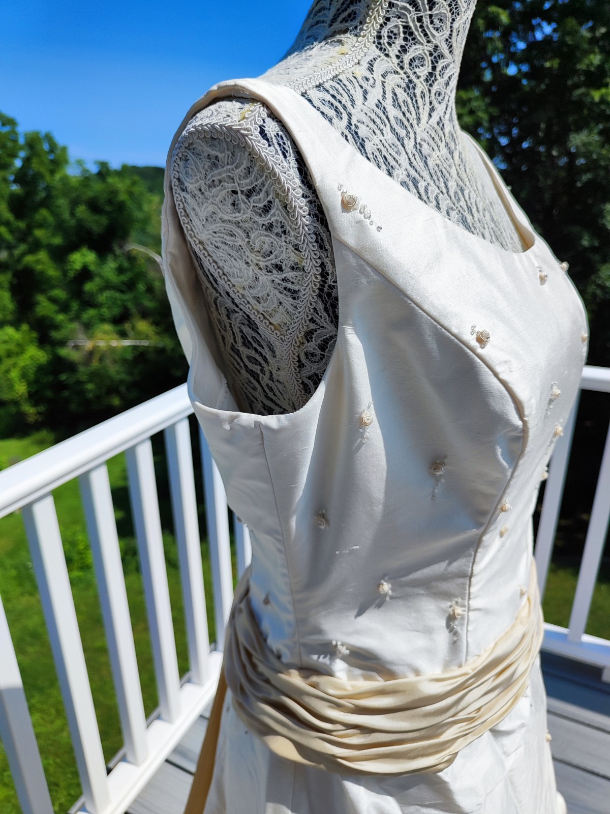 New Wedding Dress Gown M Veil Purse Gloves Long Train Ivory Cream Beaded Corset