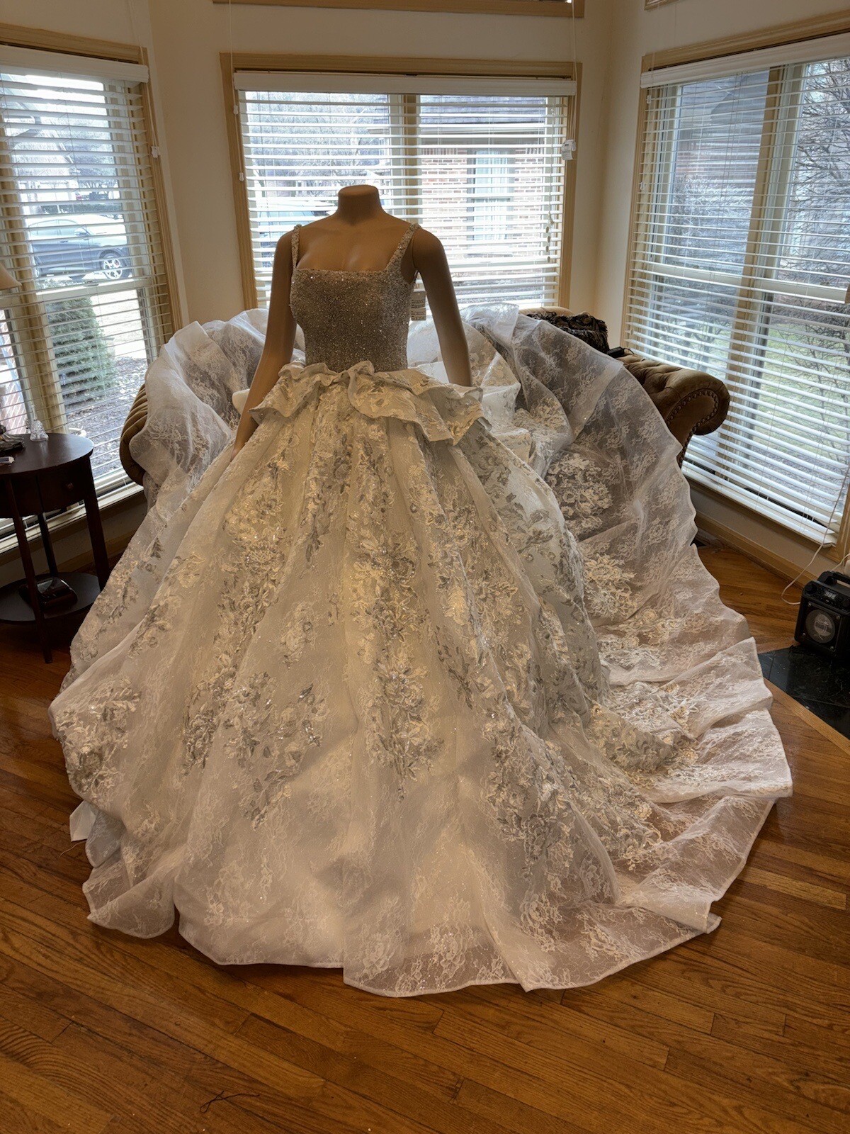 European Princess Wedding Gown. Size 8-12. Corset Tie. Beautiful Long Train