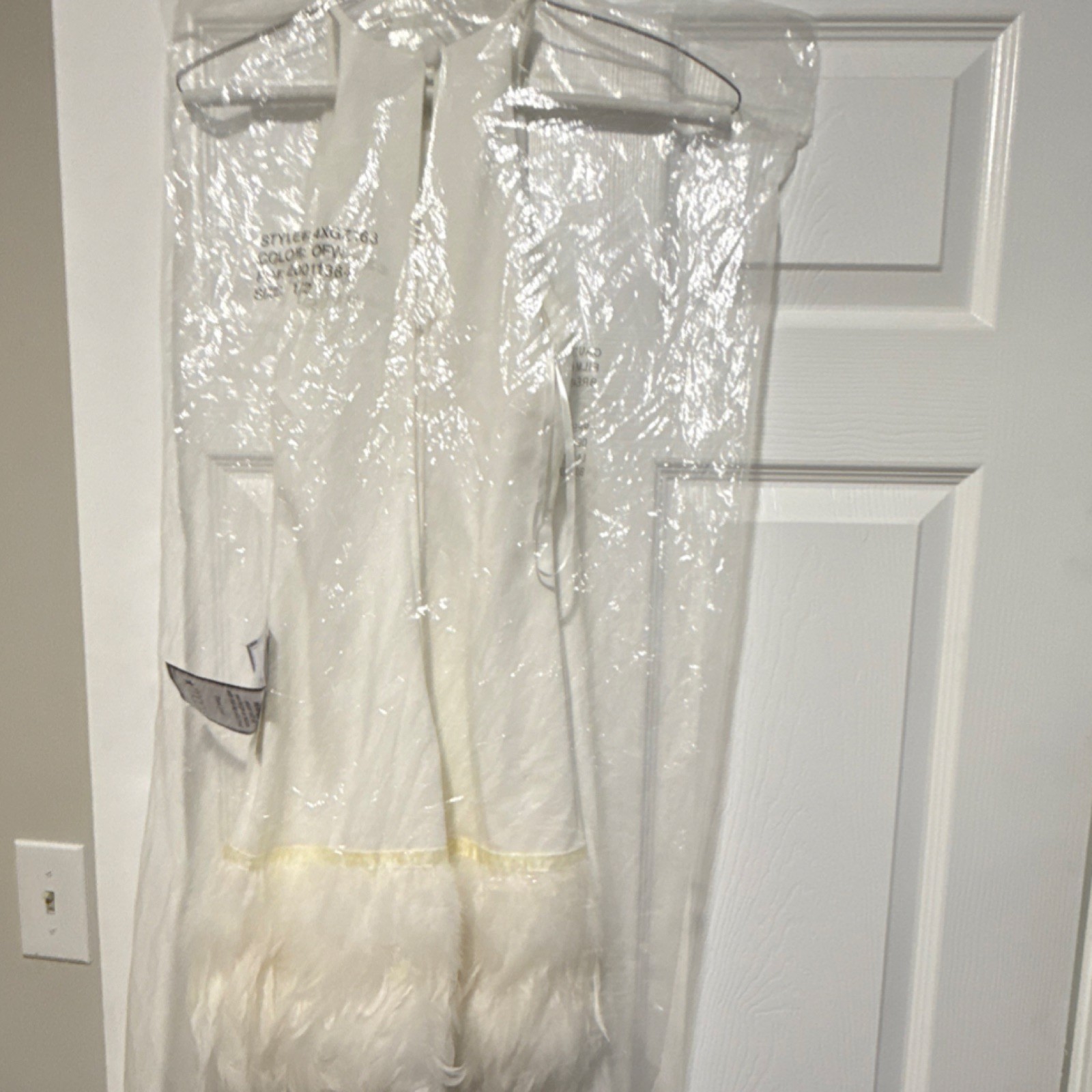 Macy’s Off White Feather Halter Neck Sleeveless Full-Length Wedding Dress 1/2