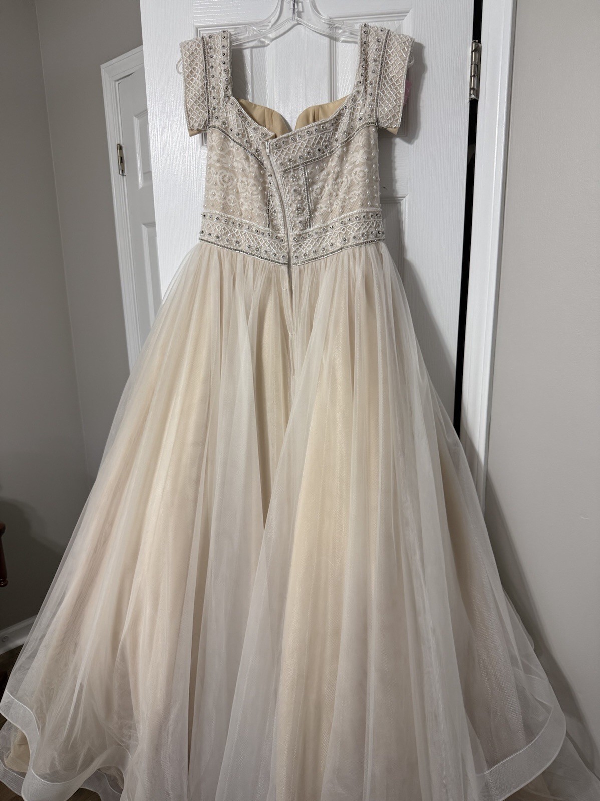 Mori Lee Spring 2017 Wedding Dress (Ivory/Nude) Size 10 – Item #26528