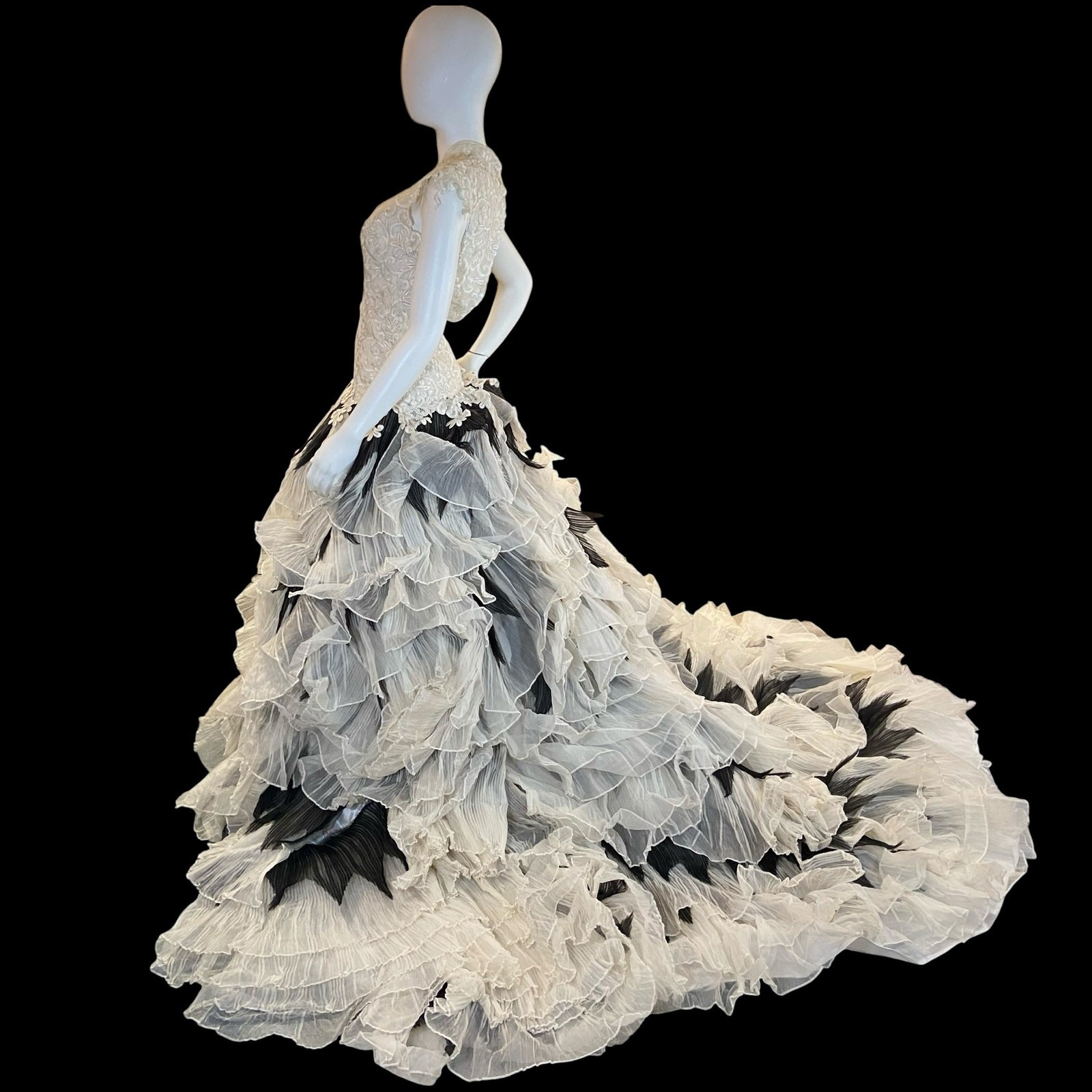 St. Pucchi 9417 Couture Wedding Dress – 2010s Black & Ivory Tiered Silk Gown