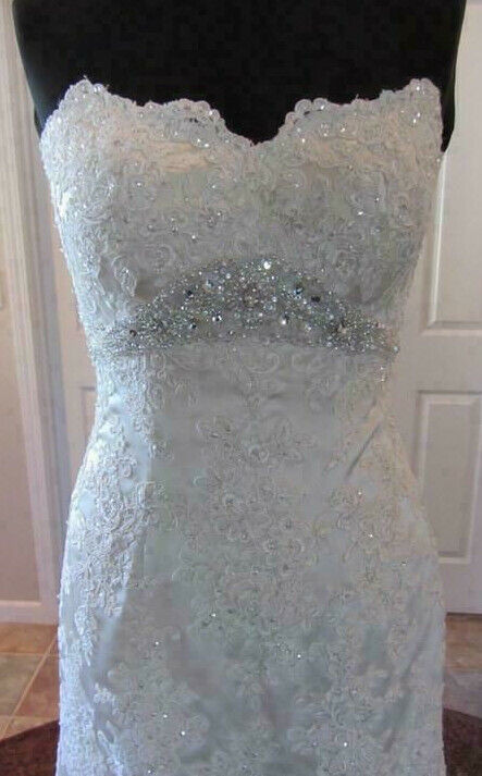 Essense of Australia Wedding Dress 10 Ivory A-line Lace Bling & Strap D1398
