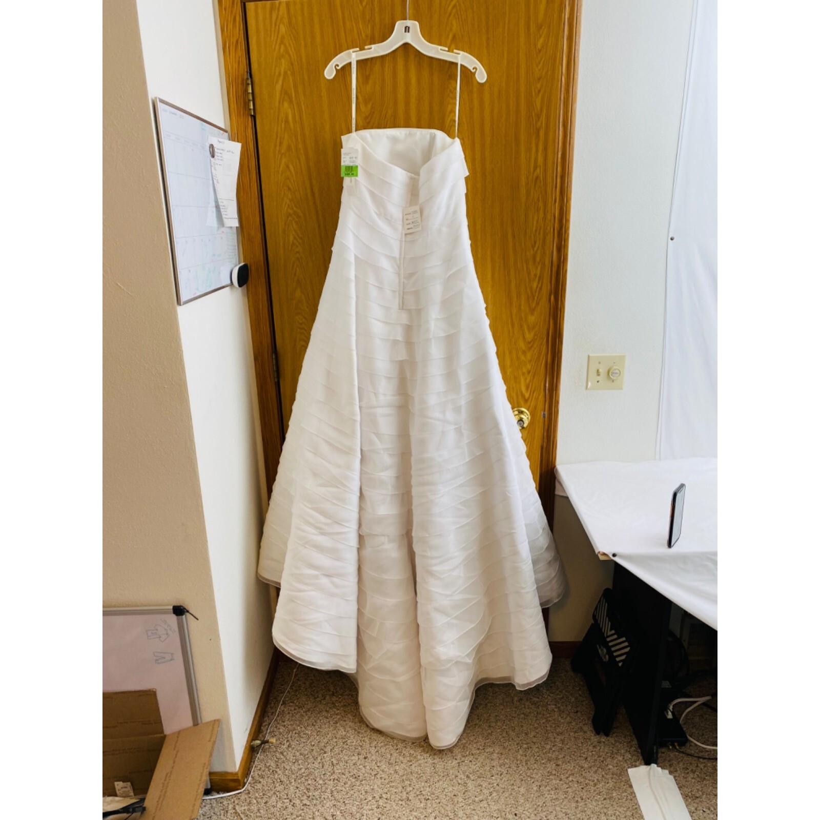 Davids Bridal Organza Wedding Dress Womens Size 8 White Strapless Floor-Length