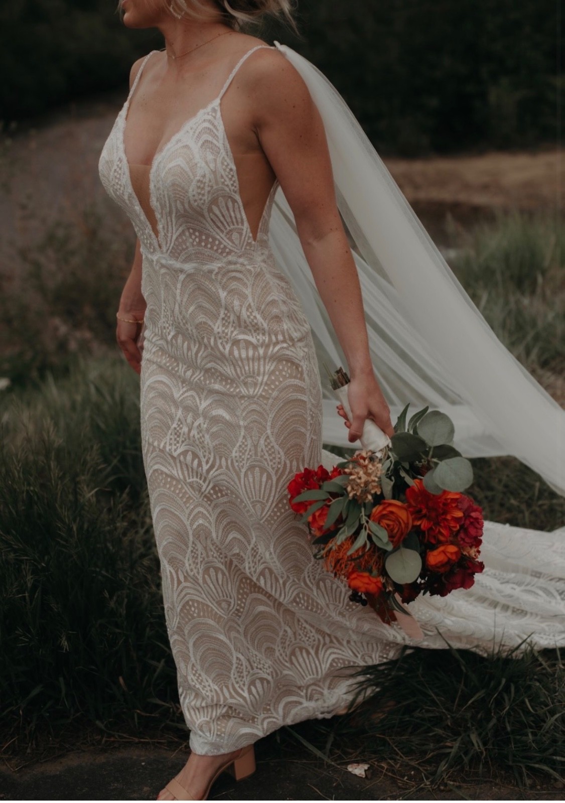 L’amour by Calla Blanche Wedding Dress Ivory/Nude Lace Art Deco Size 10 Preserve