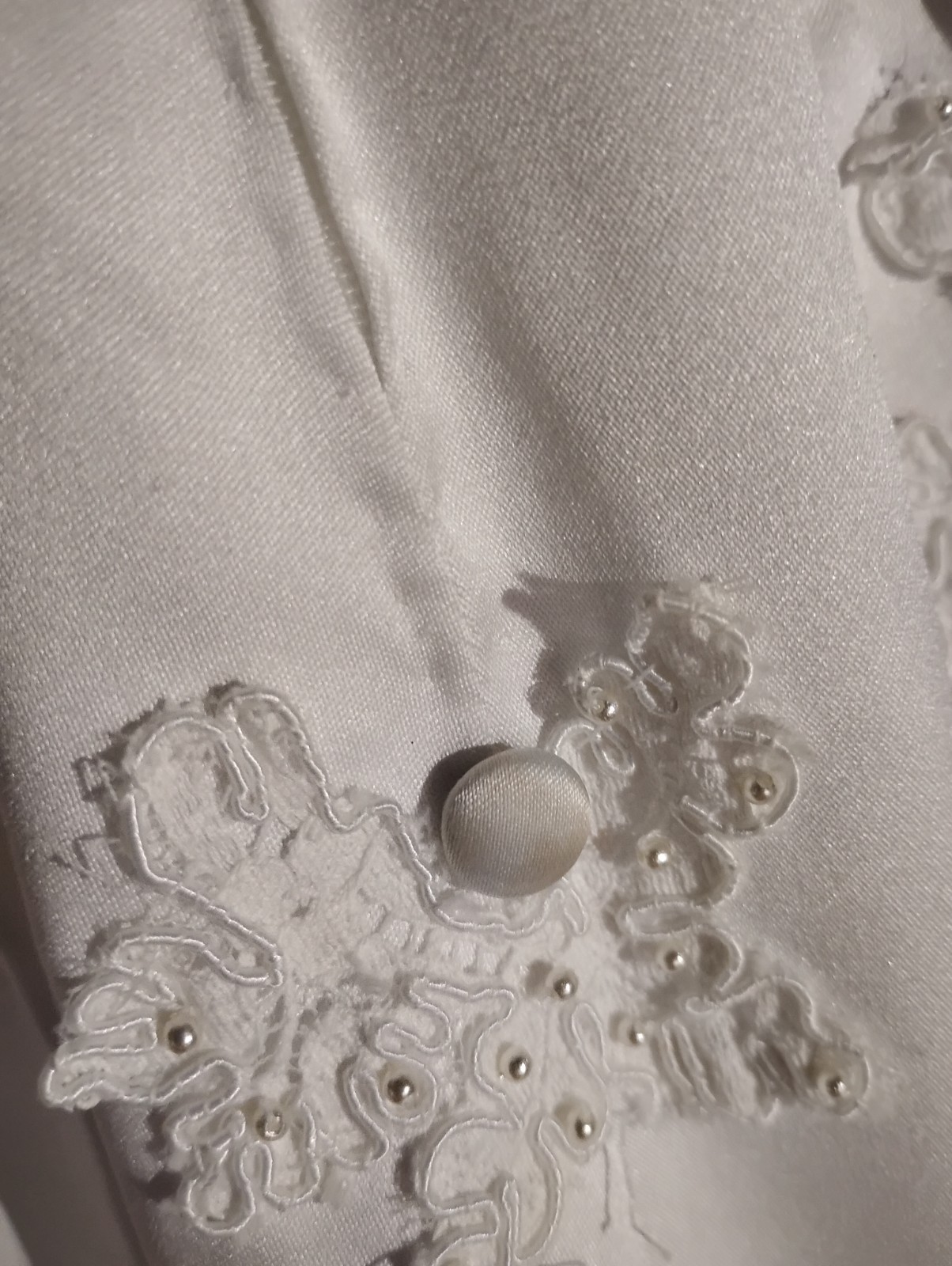 White Short Sleeve Wedding Gown Sz L Train High Neck