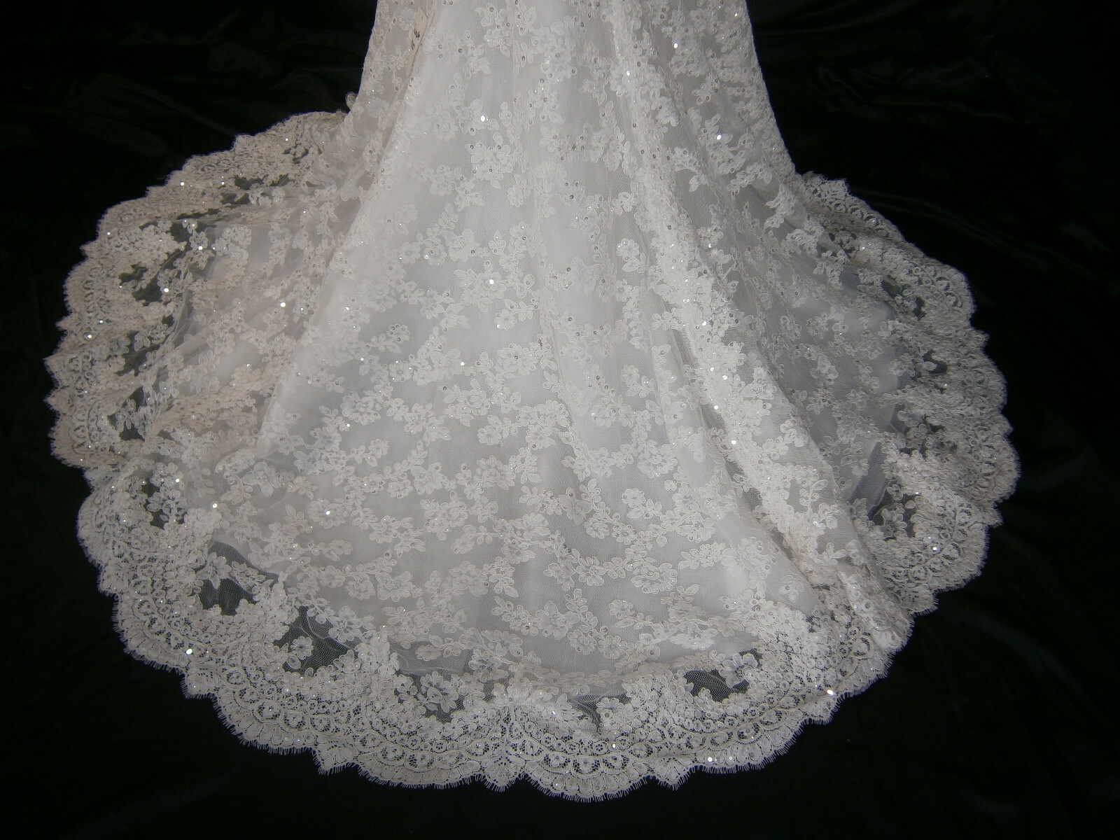 San Patrick Haliza Mermaid Wedding Dress 8 10 12 Off-White Lace Sash $1,608