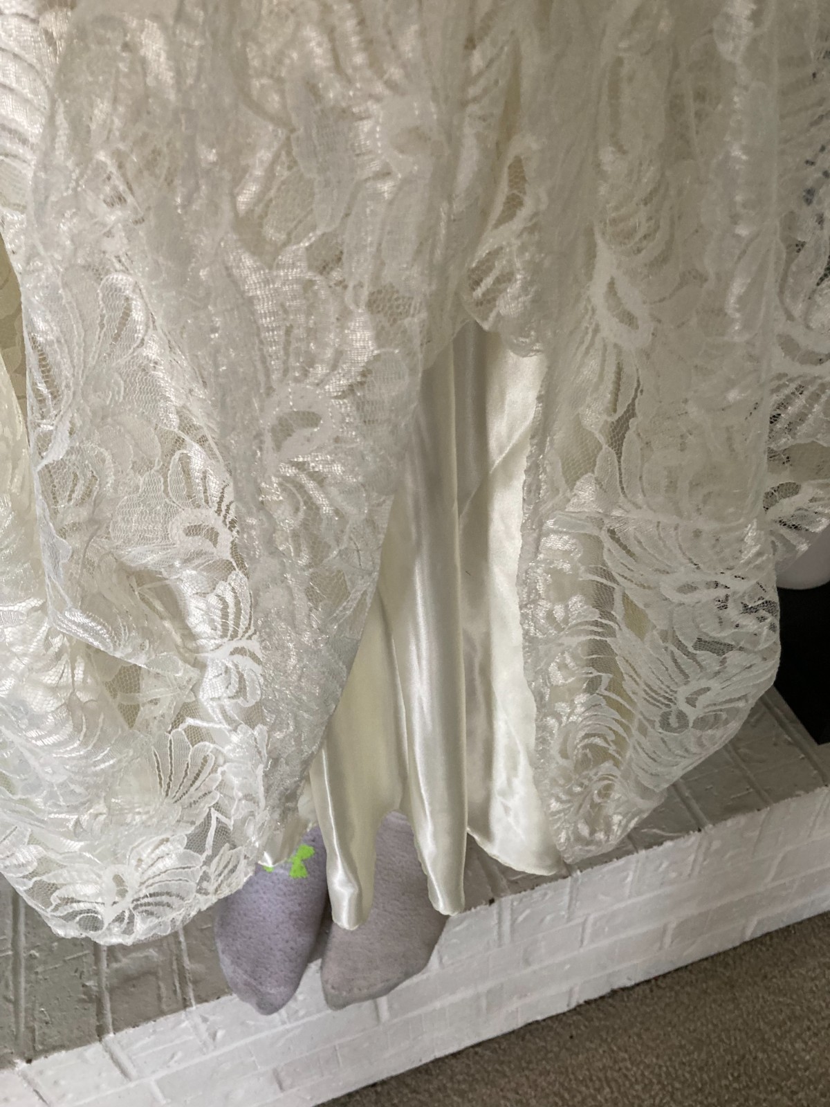 Taffeta & Lace Wedding Dress, Size 7/8 – AE dcq