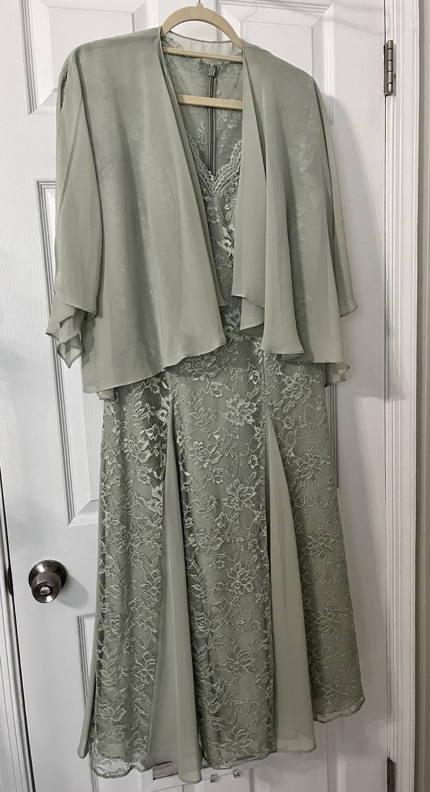 Formal Wedding Midi, Tea Length Dress , Sz 10, Includes Wrap Preowned Sage Green