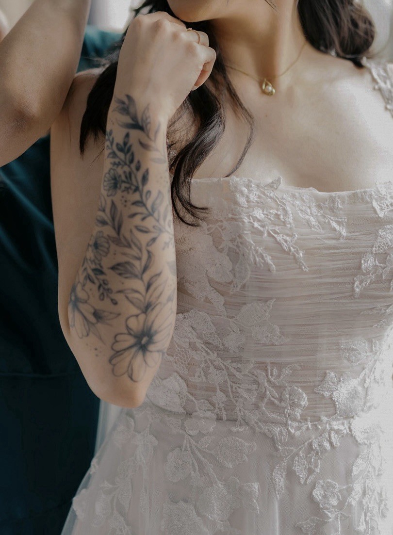 Meredith by Morilee A-Line Ivory Wedding Dress Size 8 #2533