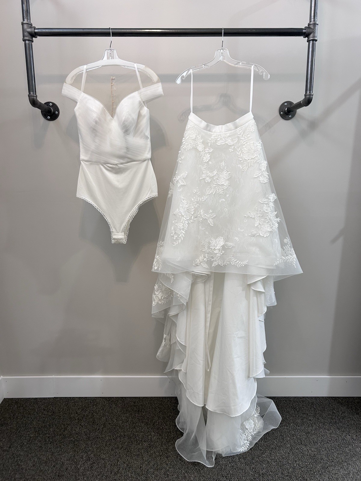 NEW! Sample Wedding Bridal 2-piece high-low hem, ivory, size 12