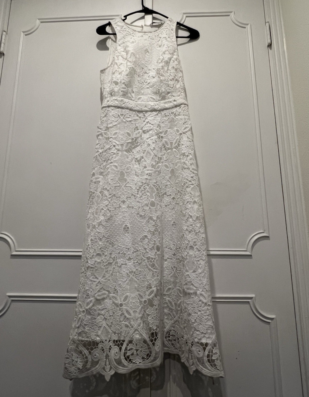 White Lace Sleeveless High Neck A-Line Full-Length Wedding Dress size 4