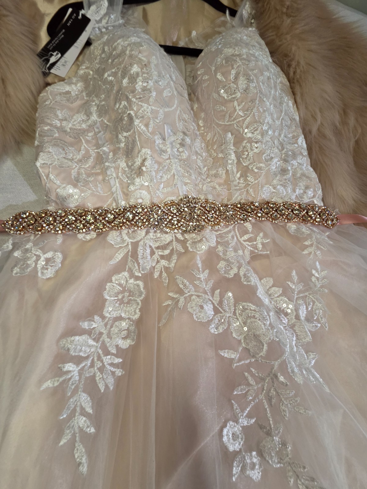 Wedding dress size 8 Unaltered NWT Faux Blush Shrug, Crystal Sash and Jelewery