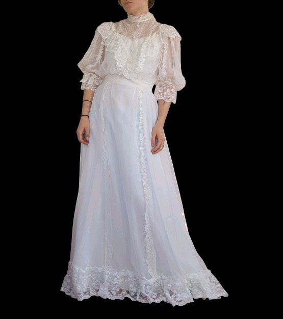 VTG Ethereal 1970s Ruffle Lace High Neck White Prairie Dress / Wedding Gown 4