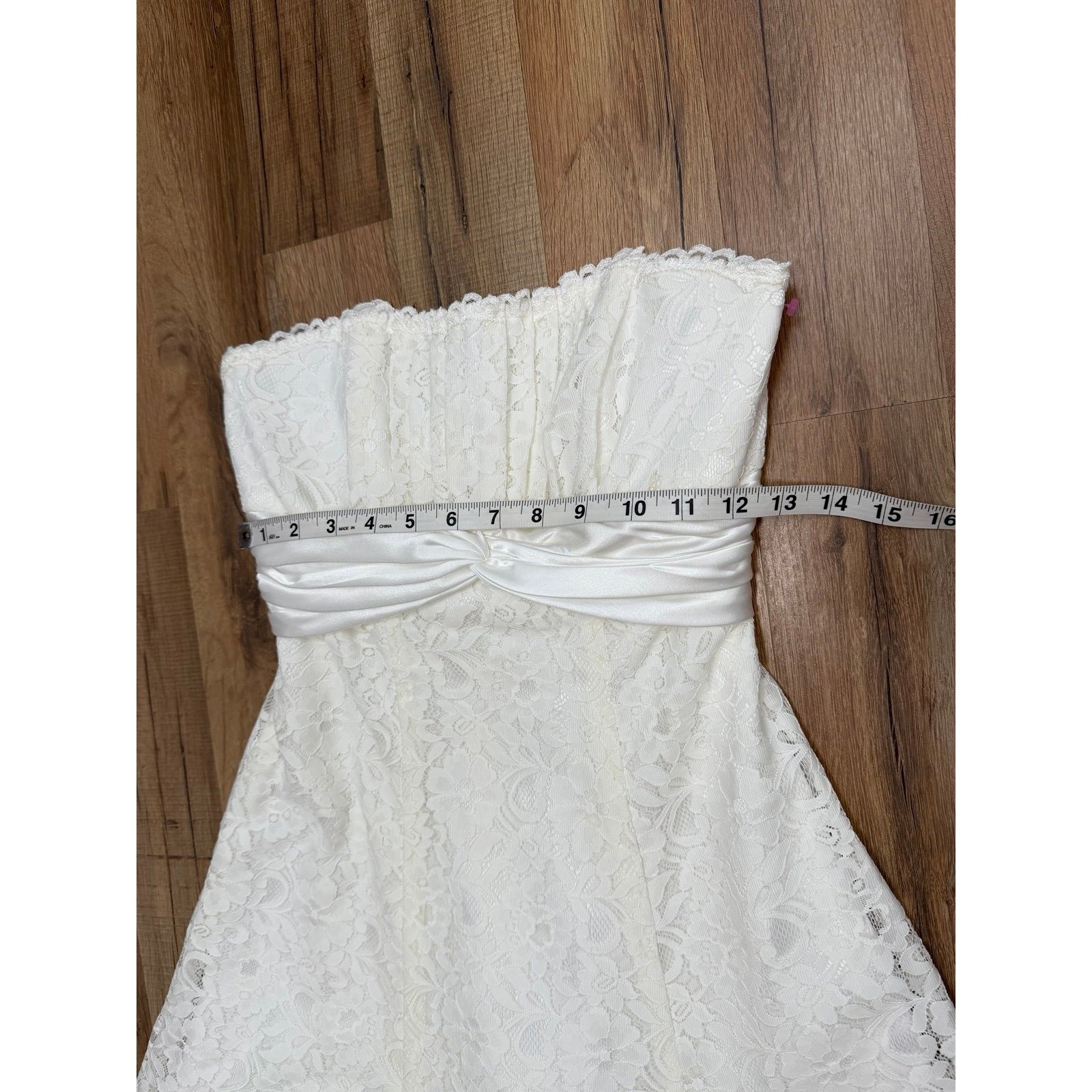 NWT David’s Bridal Ivory Lace Strapless Midi Dress Wedding Size 2
